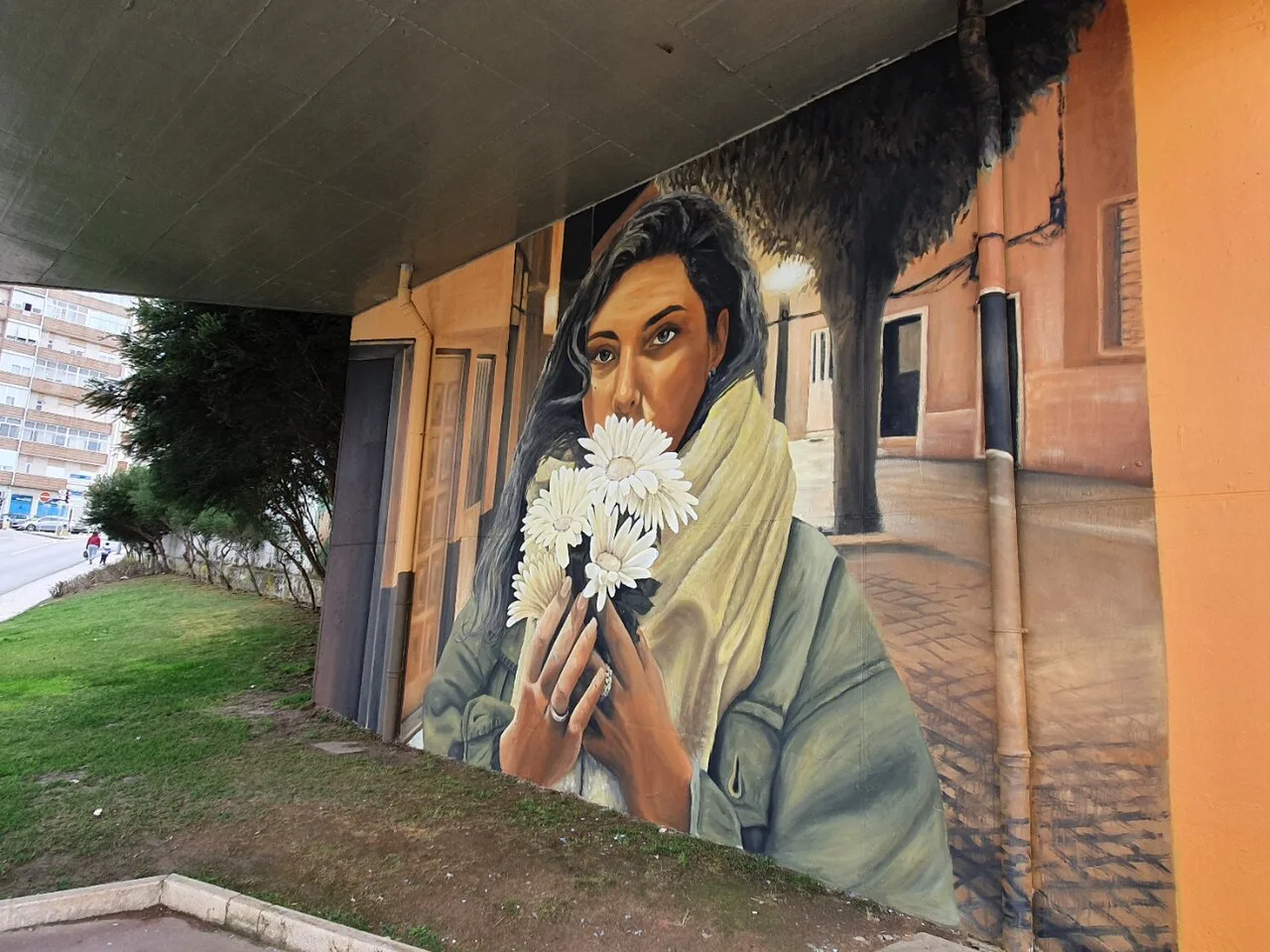 Mural under the viaduct on Rua Tebaida, Setúbal