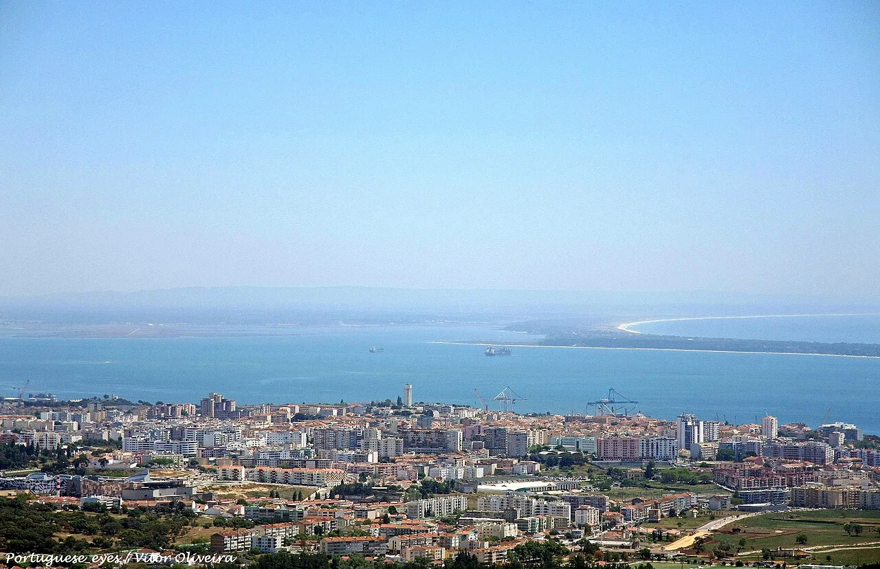 Modern Setubal — city view