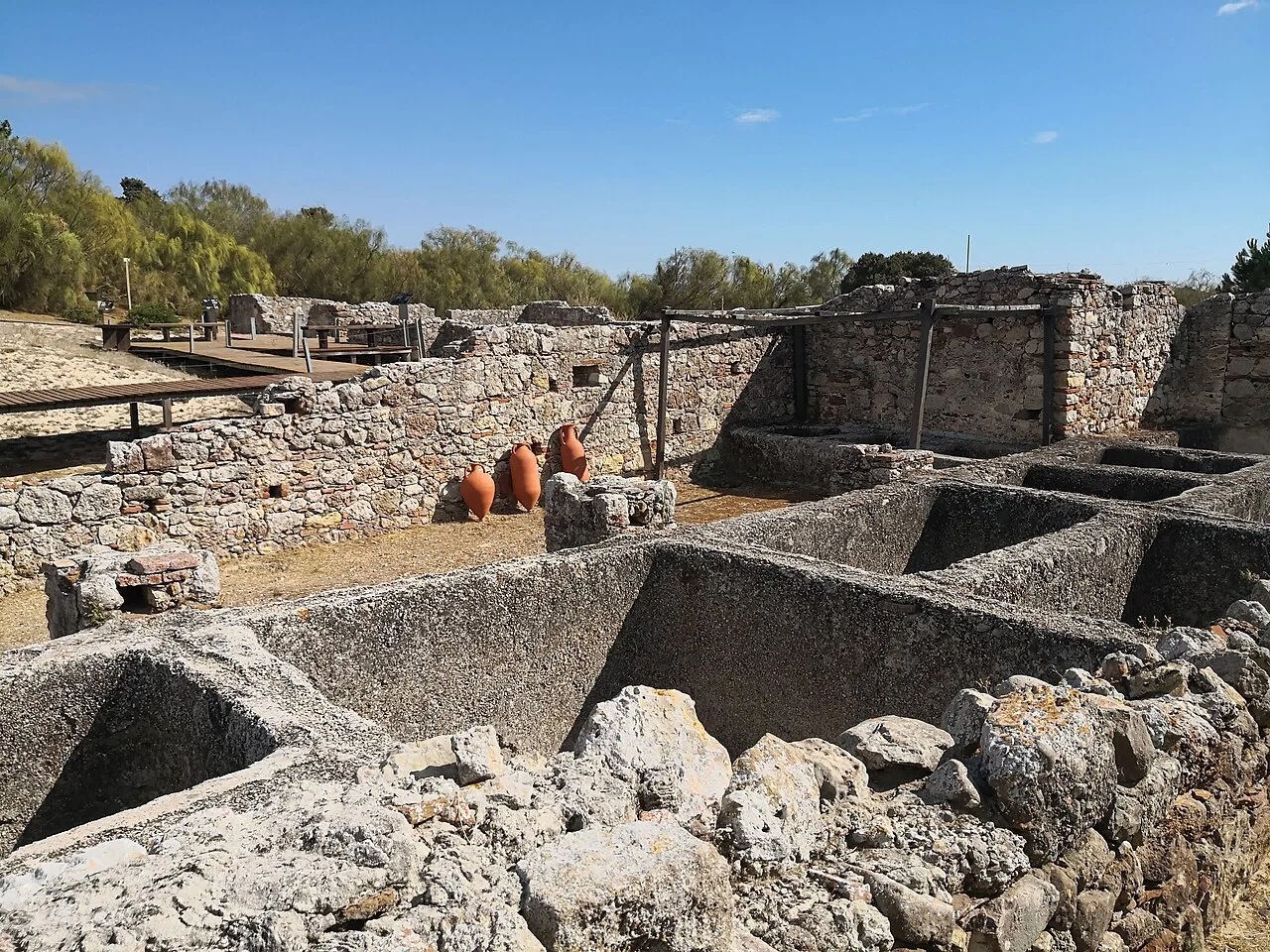 General view of the Roman ruins on Troia