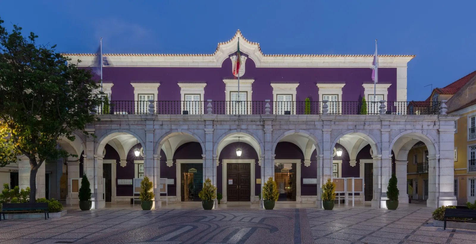 Setúbal City Hall — urban architecture